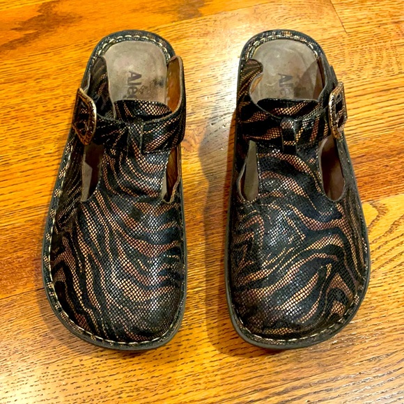 Alegria Shoes - Alegria Zebra Print Clog/Mule Size 38